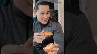 Pecinta Kulit Ayam Dilarang Nonton! Cara Ade Rai Makan Fried Chicken