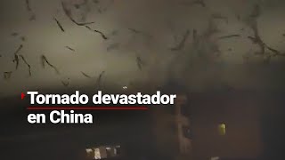 ¡Insólito! Devastador tornado y granizo gigante azotan a China