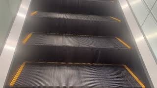 【東芝】1X エスカレーター　ライブタワー武蔵浦和 1X escalator Live tower Musashi-Urawa  Saitama Japan