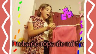 probando ropa que era de mi tiá