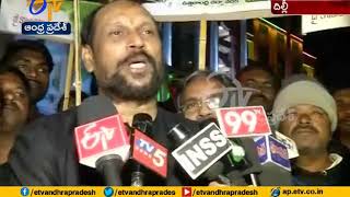 Janaghosha Rail Yatra | Konathala Ramakrishna Stage Protest at Delhi Railway Station