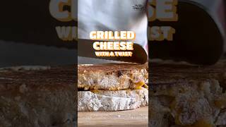 Grilled Cheese with a twist | Best Vegan Grilled Cheese Recipe | #highprotein #tempeh Hello Tempayy