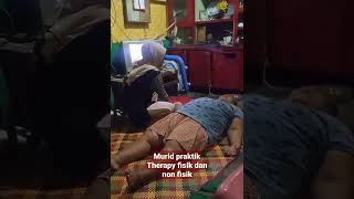 peserta privat kursus praktik mossak Therapy untuk penyembuhan.