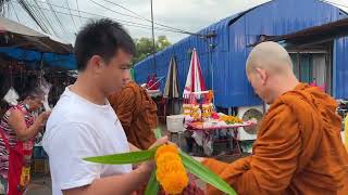 บรรยากาศบิณฑบาตเช้า ณ ด่านช่องเม็ก 12/9/65