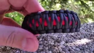 Paracord bracelet king Cobra black/red