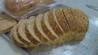 How to make fluffy and delicious 2-grain wholemeal bread
