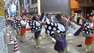 俄嘉屋２０１３　岡山うらじゃ１日目　岡山駅前商店街演舞場