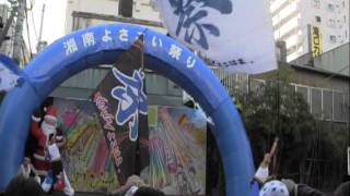 スターライト　2011　祭・WAIWAIよこはま（旗ザイル　１本目）