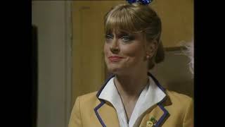 hi de hi funny moments - Gladys being bitchy to Sylvia