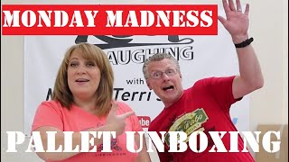 Flipping Monday Madness!! UNBOXING this bulq 38 items Guest Returns Liquidation PALLET form Target!!