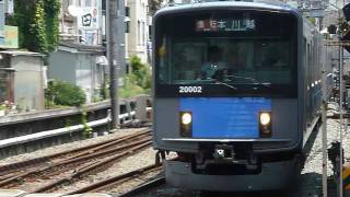 西武鉄道20000系20102F西武新宿線急行 中井駅通過