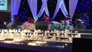 Allah Hoo | Nooran Sisters Live in Birmingham UK (HD)