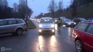 Vilniaus policijos reidas Ukmergės gatvėje  A juostos pažeidėjų stabdymas