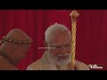 செங்கோலை ஏந்தியபோது திடீரென மோடி மீது மலர் தூவிய ஆதினம் sengol modi ptd