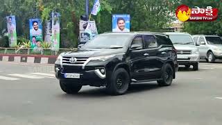 AP CM YS Jagan Convoy Visuals At Visakhapatnam | YSR Vahana Mitra 2022 | Sakshi TV Live