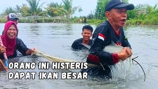 Ikutan Ngucek Kolam Ikan Bekas Tambak di Ciujung. Warga Heboh Dapat Ikan Banyak \u0026 Besar-Besar