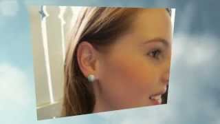 Pearl Earrings on Models Pearl Earrings on Models