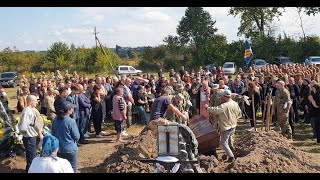 В Бердичеві попрощались з 25-річним штурмовиком «Азову» Дмитром Матвійчуком