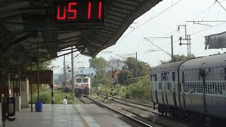 SUPER OVERTAKE AT KELVE ROAD:TWIN MUED WAP-5 HAULED BDTS-NZM RAJDHANI EXP