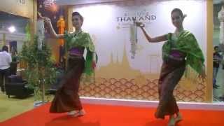 タイ伝統舞踊＜Thai Traditional Dance＞カオトーク・煎り米飾りの踊り（タイ東北地方ヤソートーン県）：ツーリズムEXPOジャパン