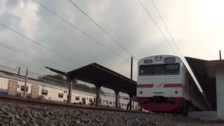 KRL JABOTABEK 元JR東日本103系（JR東海風カラー）　Jakarta Kota駅発車(1)