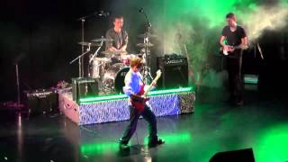 Van Halen - Eruption at High School Talent Show