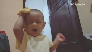 Funny and Cute Baby Moments - Funny Baby Reaction When Play