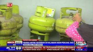 Warga Magelang Seharian Antre Dapatkan Elpiji Melon