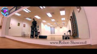 Party Starter By Robot Show HD הרובוט - רובוט לד - רובוט לדים מאחורי הקלעים