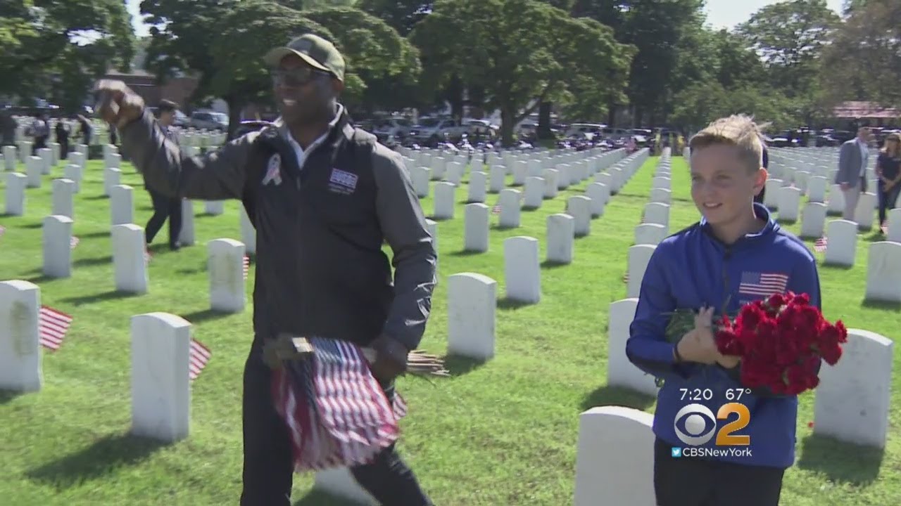 Young Boy Honoring Fallen Soldiers - YouTube