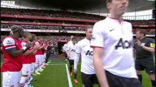 Arsenal give Man Utd guard of honour 2013