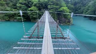 日本の絶景！寸又峡の夢の吊り橋を渡ってみた！下はすけすけ！