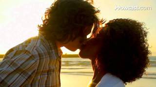 How to Kiss
