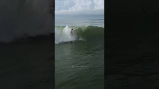 🌊🏄‍♂️ Made having another Barrel 🚨 Bali, Canggu #surfer #sufing #barrel #surfingbali (IG: smo.photo)