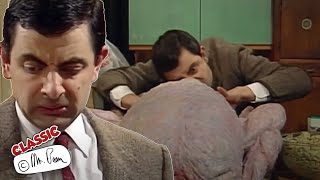 Christmas Dinner | Mr Bean Funny Clips | Classic Mr Bean