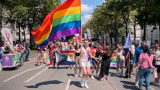 Vienna Pride Rainbow Parade, June 11, 2022 / Regenbogenparade in 4K HDR, Vienna Walk