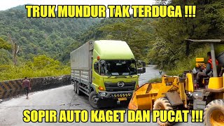 SOPIR AUTO KAGET DAN PUCAT !! TRUK MUNDUR TIDAK TERDUGA !! DI SITINJAU LAUIK