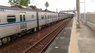 3147次EMU500型EMU553+EMU554連號無階化區間車，跟3324次EMU500型EMU568+EMU574區間車，雙500型區間車(非無階化交會無階化)