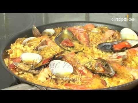 Paella recipe - How to make paella - Seafood paella Paella recipe - How to make paella - Seafood paella