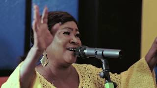 Yaw Sarpong   Live Studio Performance(EWURADE NA AYE)