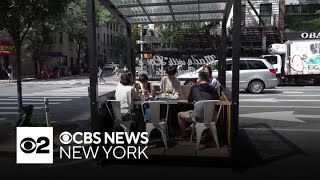 Hell's Kitchen restaurant puts up new, DOT-approved outdoor dining shed