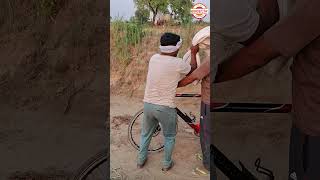 Bewakoof Log 🤣🤣🚴‍♀️ #hasyadarshan #comedy #funny #viral #trending #ytshorts #shorts #village