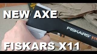 Unboxing New Axe: Fiskars X11