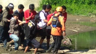 Berusaha Tolong Teman Wanita, Mahasiswa KKN Terseret Arus Sungai di Majene