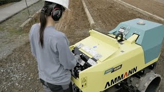 Ammann Trench Roller Service Video - ARR 1585 Operating IR controller