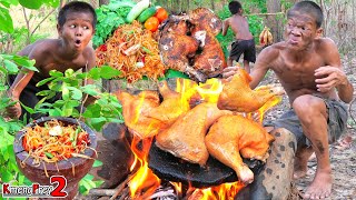 Primitive Technology - Chicken Thing With Som Tum Recipes Eating - Kmeng Prey2