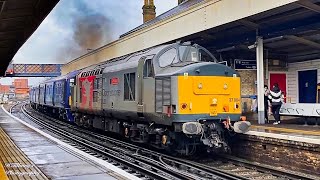 Class 37: ROG 37884 Dragging Orion 319373 Through Staines(With Plenty Of Thrash)