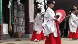 金山神社例祭・浦安の舞