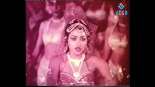 Vikramaadhithyan Kanda Vedhalam Movie Songs - SONG -1