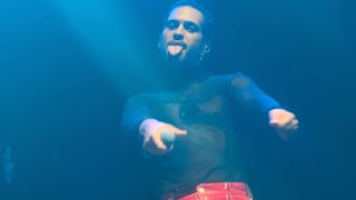 Mahmood 05 Personale / Overdose / Neve sulle Jordan (Arena del Mare, Genova 13 07 2024)